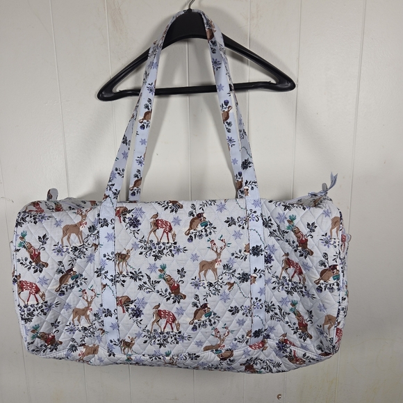 Vera Bradley NWT Merry Mischief Snow Day Large Traveler Duffle 22×11×11 - Picture 2 of 15
